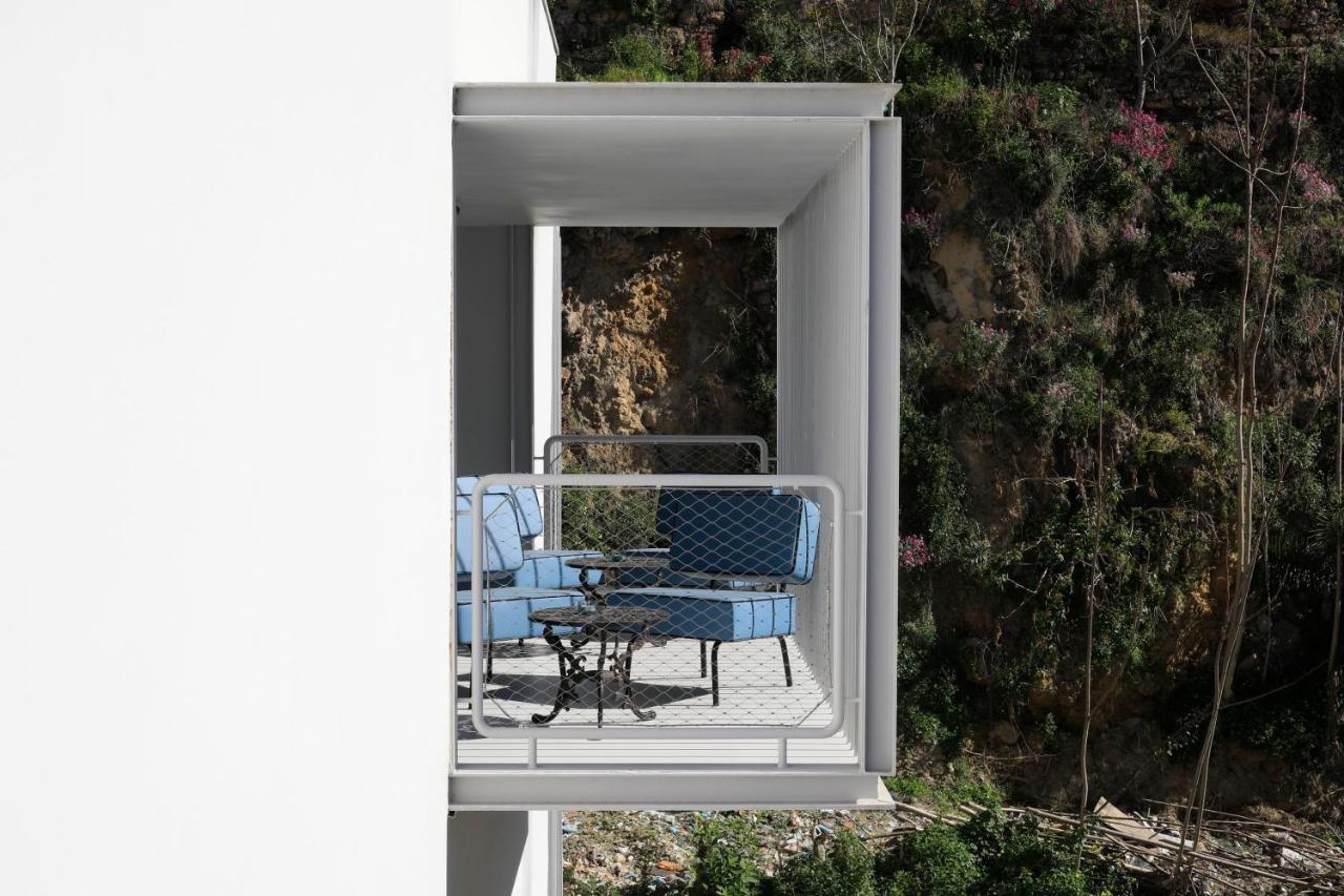 Zero Box Lodge Coimbra Exterior photo