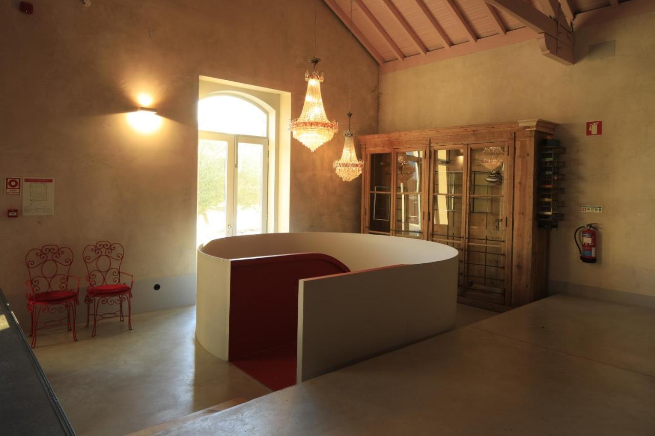 Zero Box Lodge Coimbra Exterior photo